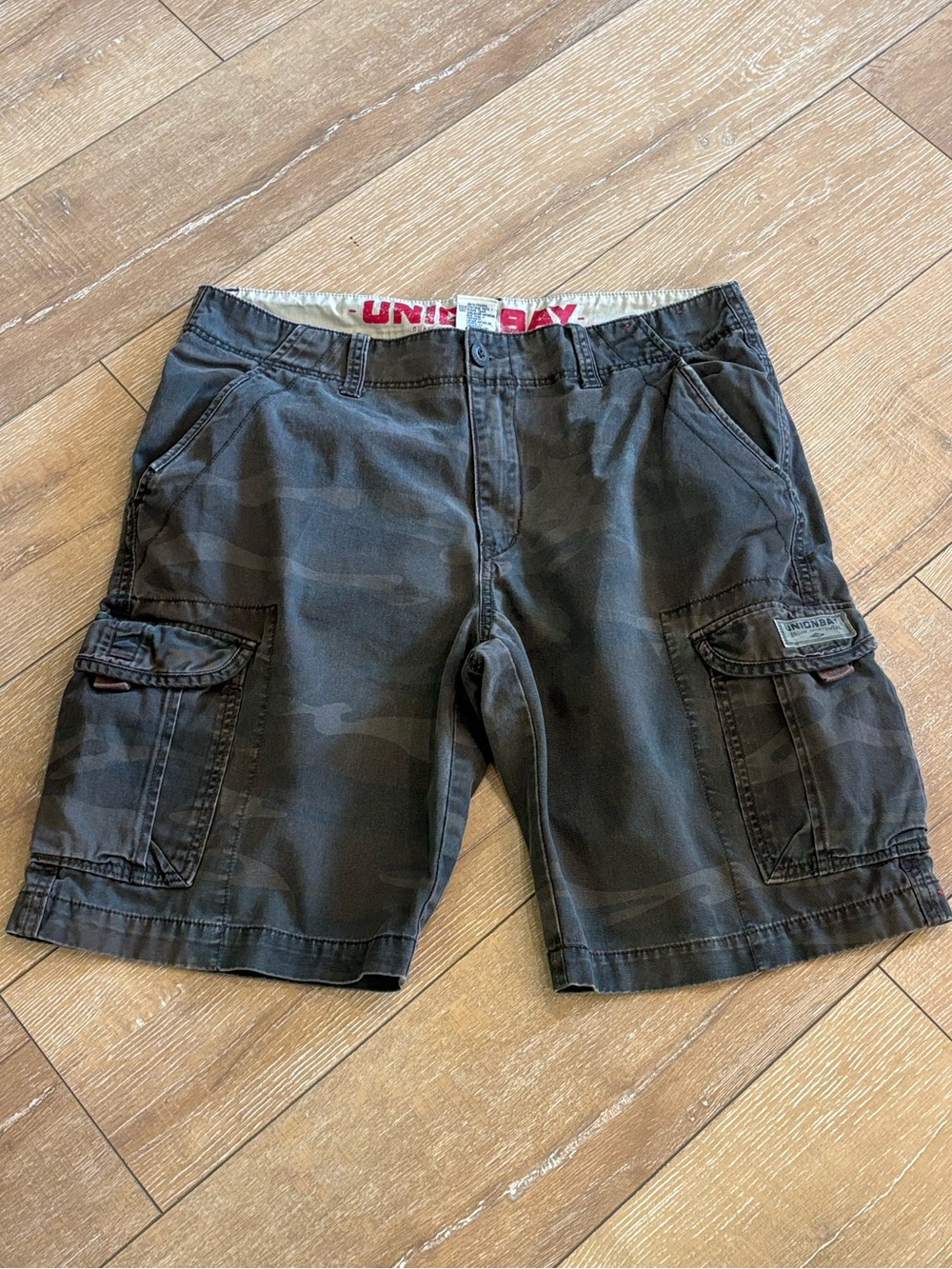 Unionbay Gray Camo Cargo Shorts Men’s Size 36 Cotton Utility Military